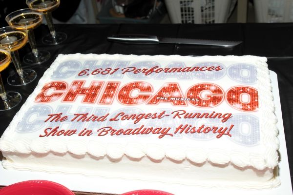 Photos: CHICAGO Becomes 3rd Longest-Running Broadway Show! — photo 1 of 14