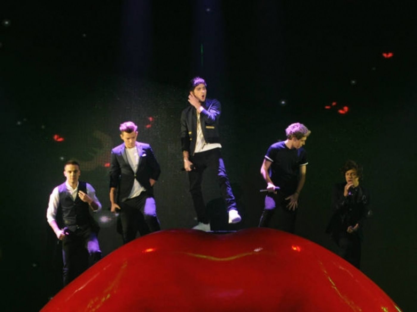 Photo Flash: Extended Look - Last Night's X FACTOR FINALE!  Image