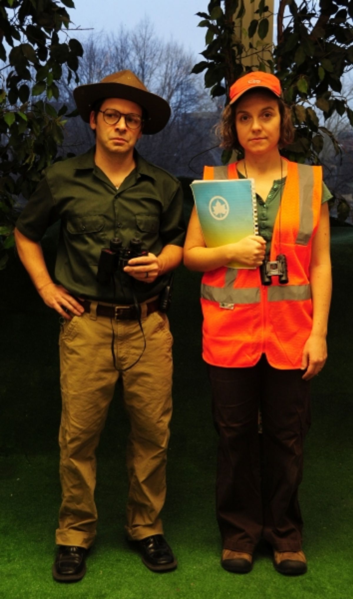 Cory Einbinder as Frank and Kalle Macrides as Lia at 