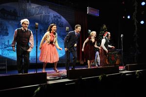 Mark Price, Jill Paice, Justin Guarini, Lauren Molina, and Garth Kravits Photo