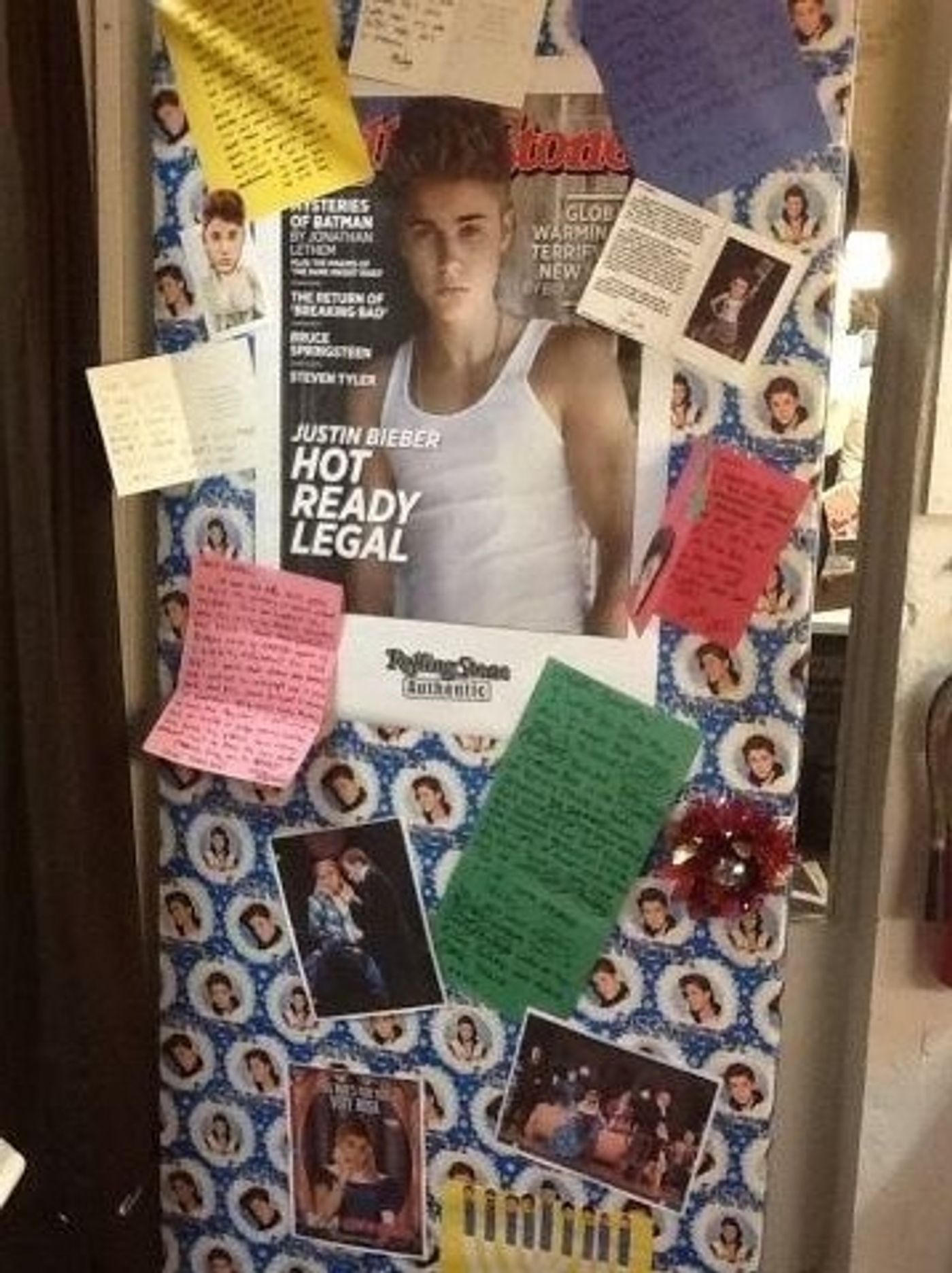 Photo Flash: Saturday Intermission Pics, Dec 22, Part 2 - Holiday Edition - DROOD's Bieber Christmas Wish and More!  Image