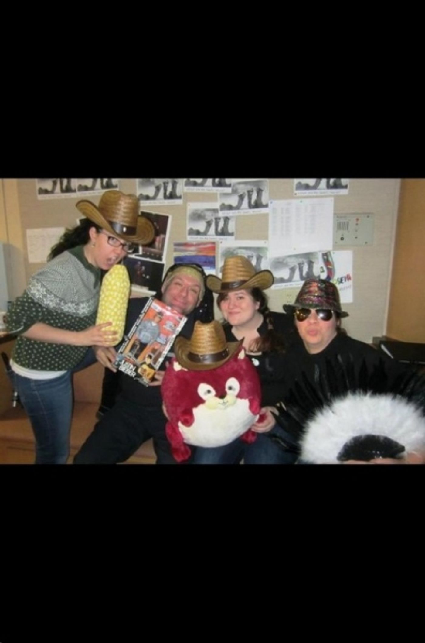 Photo Flash: Saturday Intermission Pics, Dec 22, Part 2 - Holiday Edition - DROOD's Bieber Christmas Wish and More!  Image