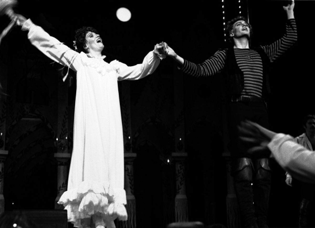 Curtain Call for THE PIRATES OF PENZANCE at the Minskoff Theatre in New York City. Cast features: Maureen McGovern & Rex Smith, September 1981 at 