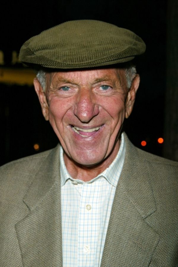 Jack Klugman attending a performance of An Evening with Brett Somers at Danny's Cabar Photo