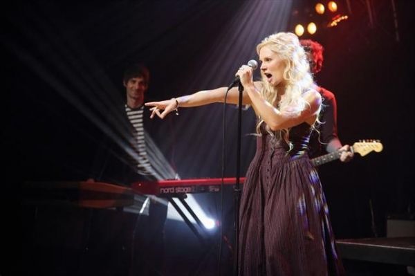 CLARE BOWEN Photo