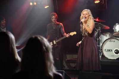 CLARE BOWEN Photo