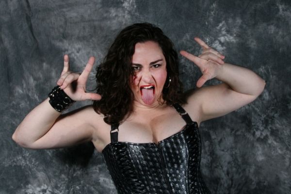 Leslie Sharp as Maureen Johnson Photo