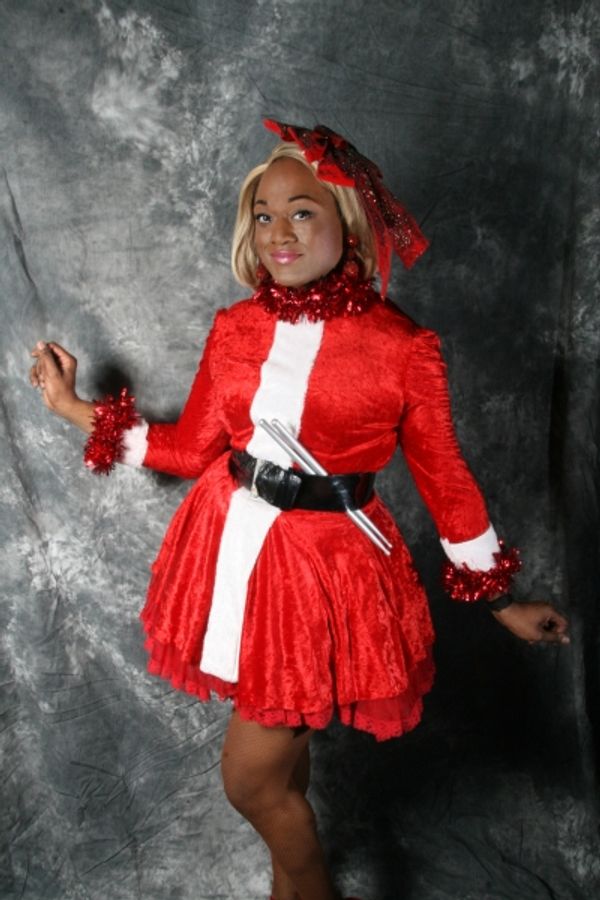 Tyonce Moore as Angel Photo