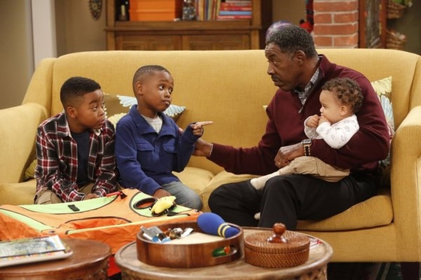 Photo Flash: GUYS WITH KIDS' 'Marny's Dad' Episode, Airs 1/9  Image