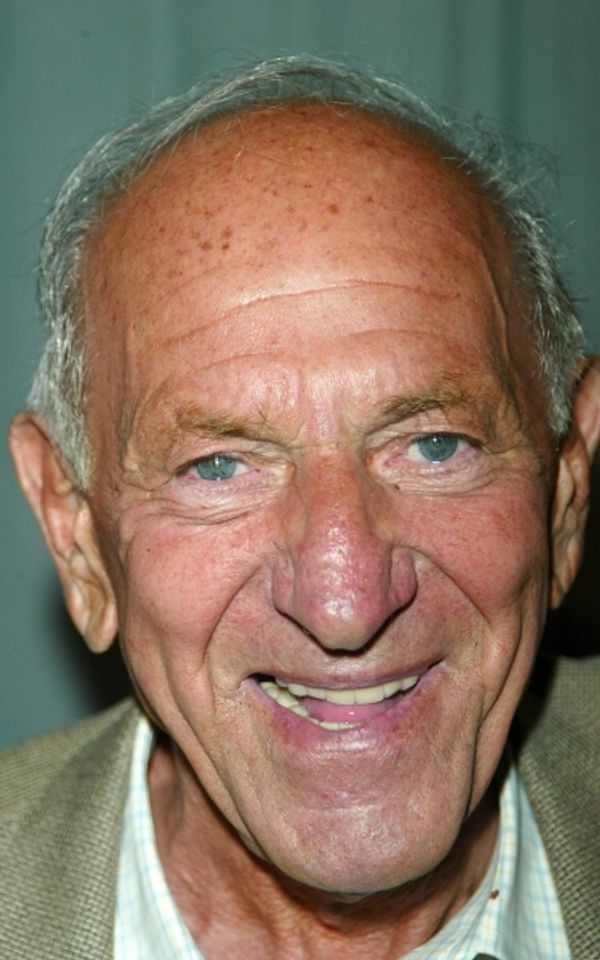 Jack Klugman attending a performance of An Evening with Brett Somers at Danny's Cabar Photo