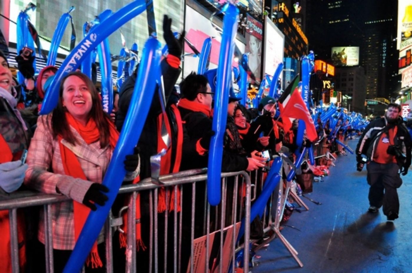 Photo Coverage: MDQ, Psy, Jepsen at 2013 New Year's Eve in Times Square Image