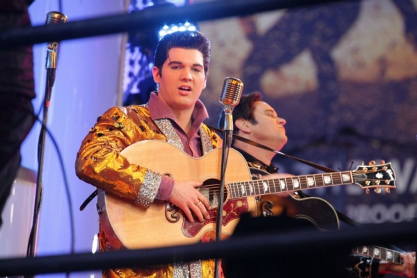Photo Coverage: MDQ, Psy, Jepsen at 2013 New Year's Eve in Times Square Image