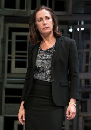 Laurie Metcalf Photo