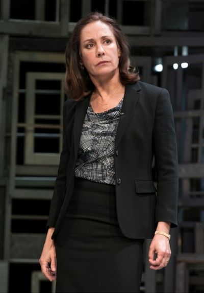 Laurie Metcalf Photo