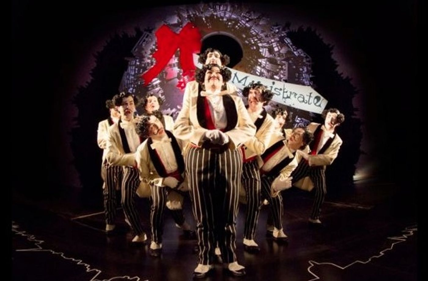 Photo Flash: First Look at John Lithgow in West End's THE MAGISTRATE  Image