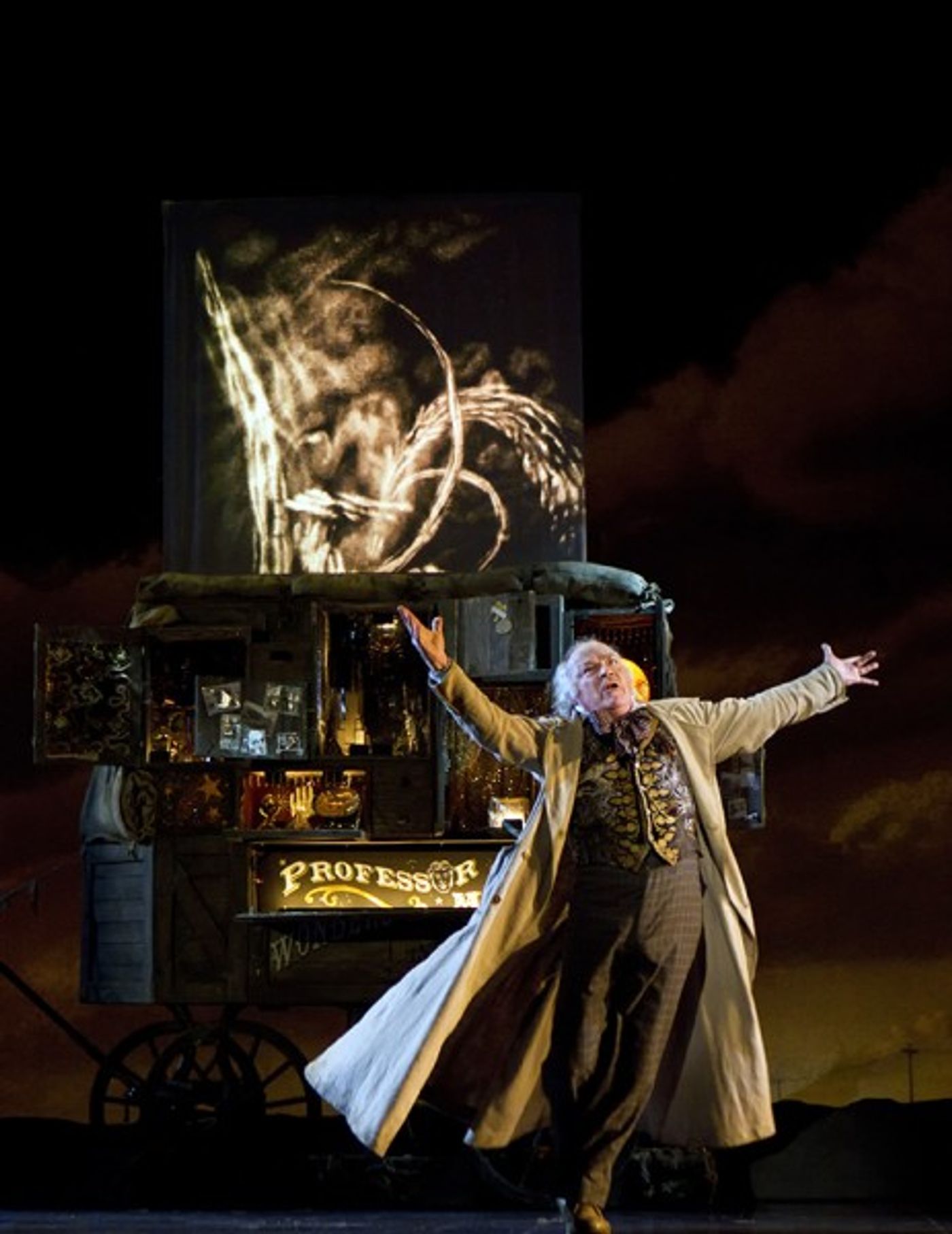 Photo Flash: First Look at Danielle Wade, Lee MacDougall and More in Toronto's North American Premiere of THE WIZARD OF OZ  Image