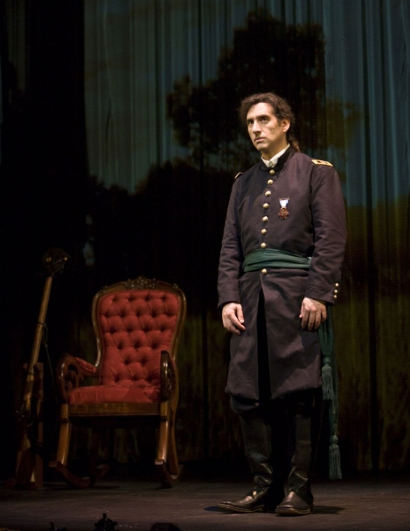 Photo Flash: First Look at Hershey Felder in AN AMERICAN STORY FOR ACTOR AND ORCHESTRA  Image