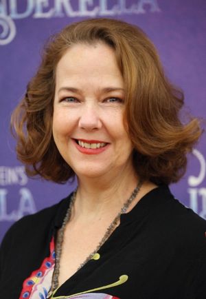 Harriet Harris Photo