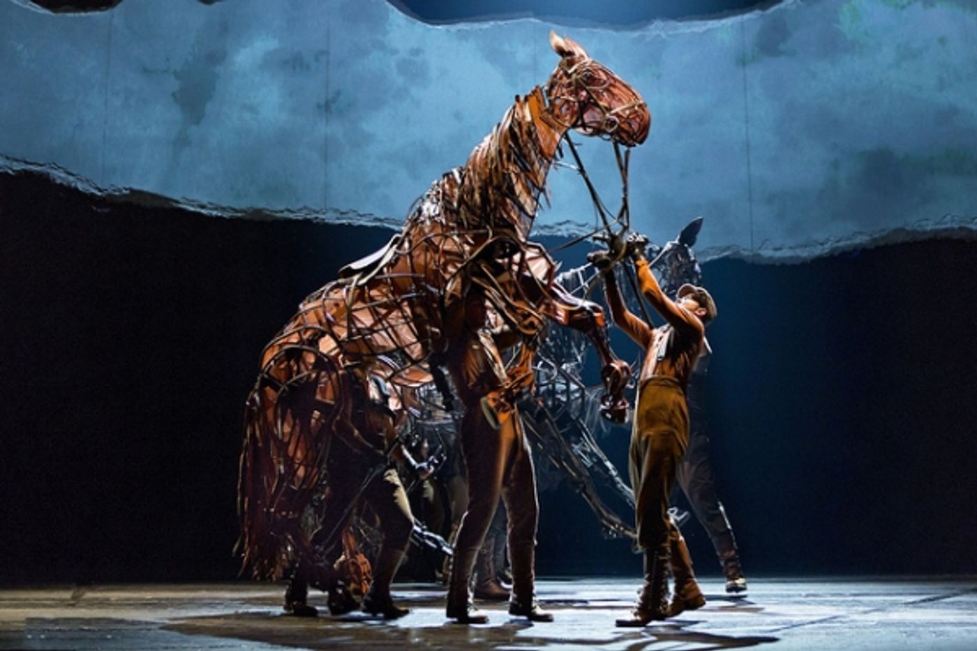 Photo Flash: First Look at Andrew Veenstra, Angela Reed and More in US National Tour of WAR HORSE  Image