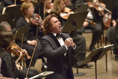 Roberto Alagna and the Opera Orchestra of New York Photo
