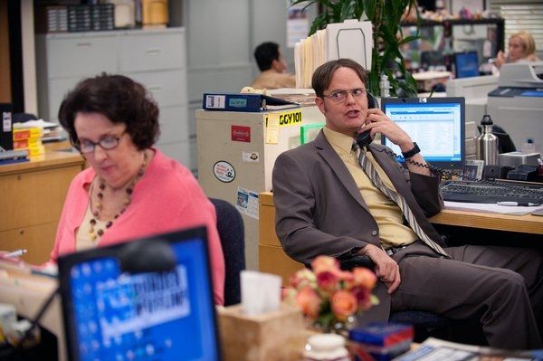 Photo Flash: THE OFFICE's 'Suit Warehouse' Episode  Image