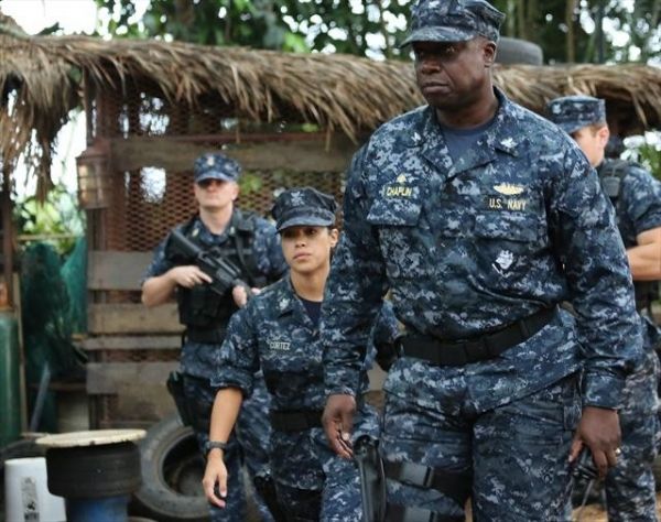 JESSICA CAMACHO, ANDRE BRAUGHER Photo