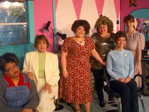 Genevieve Williams as Ouiser, Denise Lynn Hoover as Claree, Alexandra Garcia Guyker as M'Lynn, Suzanna Fox as Truvy, Melinda Renee Kinslow as Shelby, and Rachel Silvert as Annelle @ BroadwayWorld Genevieve Williams as Ouiser, Denise Lynn Hoover as Claree, Alexandra Garcia Photo