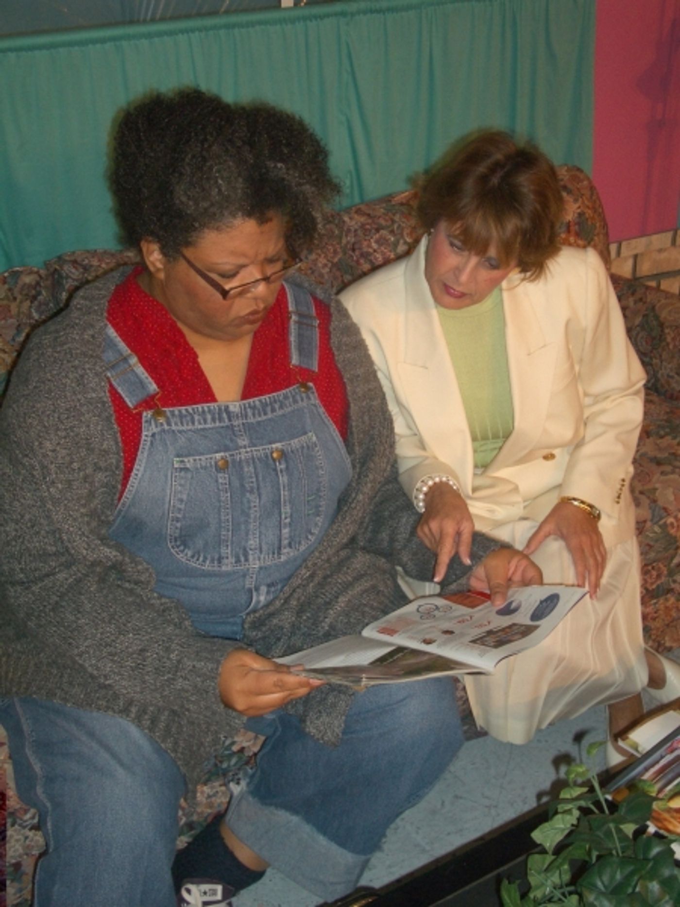 Photo Flash: First Look at Way Off Broadway Dinner Theatre's STEEL MAGNOLIAS Photo Flash: First Look at Way Off Broadway Dinner Theatre's STEEL MAGNOLIAS Image
