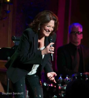 LInda Lavin Photo