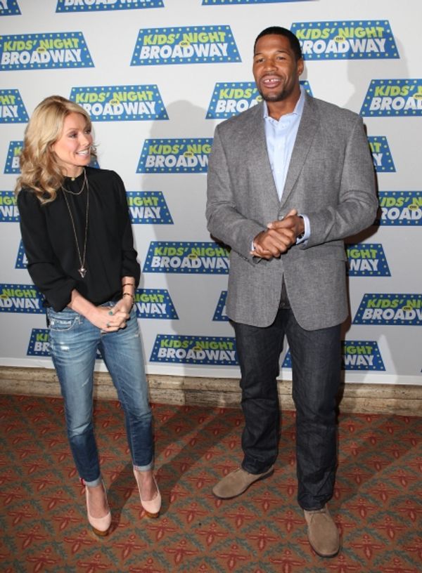 Kelly Ripa & Michael Strahan
 Photo