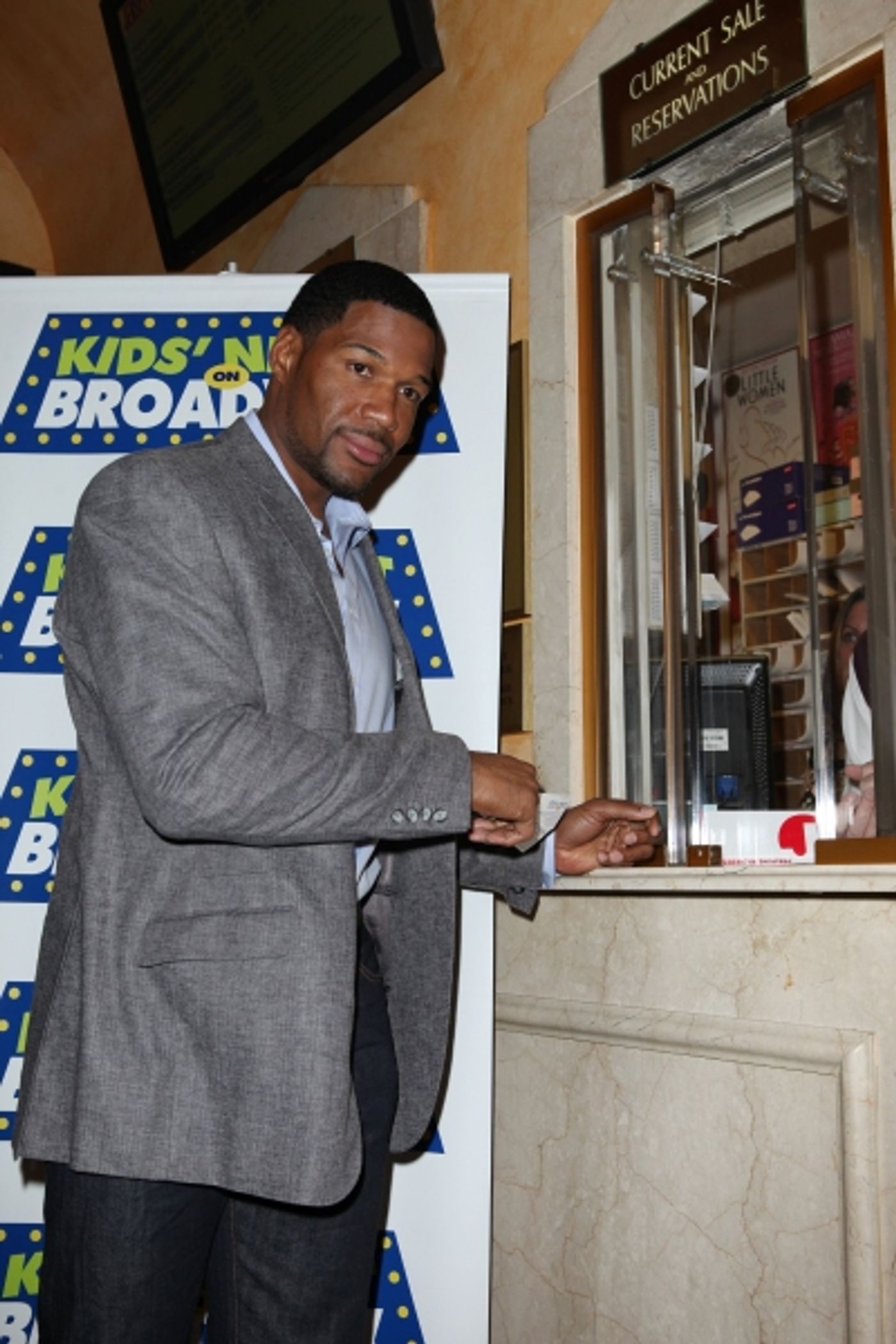 Photo Coverage: Kelly Ripa and Michael Strahan Named Ambassadors of KIDS' NIGHT ON BROADWAY  Image
