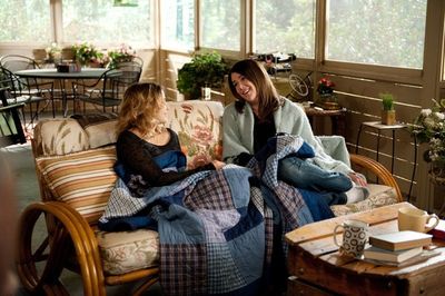 Mae Whitman, Lauren Graham Photo