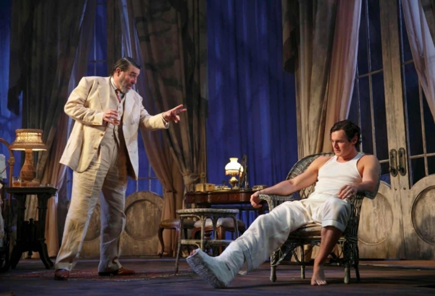 Photo Flash: First Look at Benjamin Walker, Scarlett Johansson & More in CAT ON A HOT TIN ROOF Image