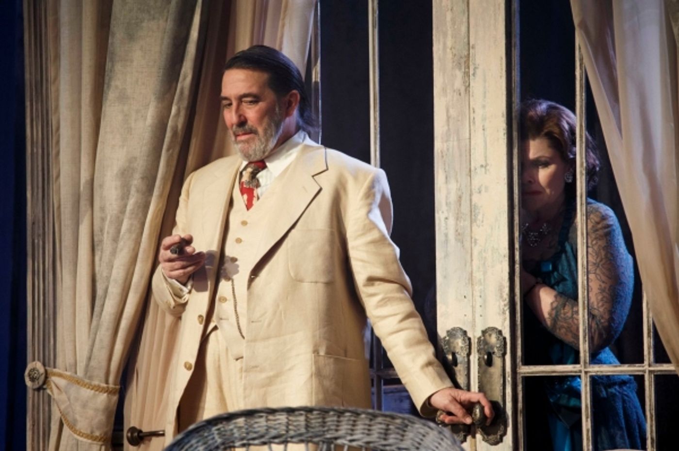 Photo Flash: First Look at Benjamin Walker, Scarlett Johansson & More in CAT ON A HOT TIN ROOF Image