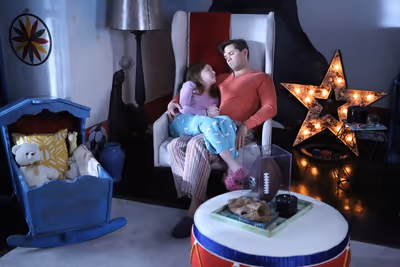 Bebe Wood, Andrew Rannells Photo
