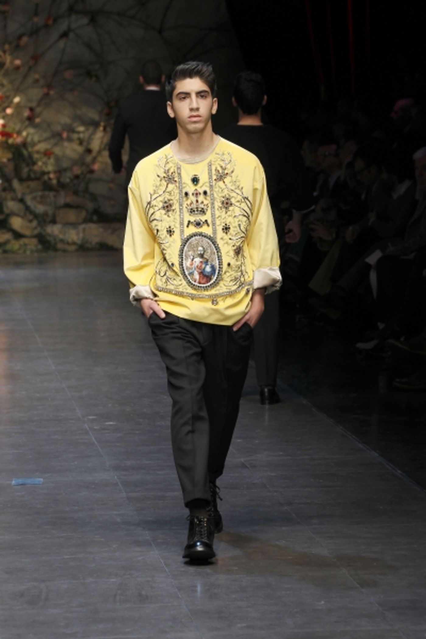 Photo Flash: Dolce&Gabbana Dedicates Men Fall/Winter 2013-14 Collection to 'Devotion'  Image
