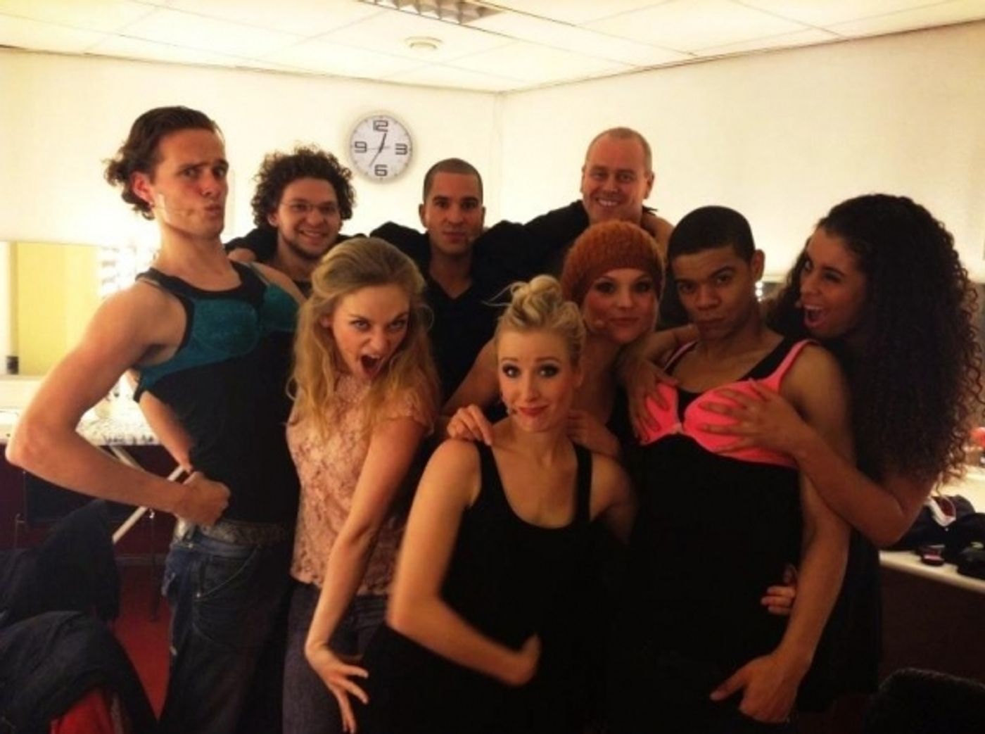Photo Flash: Saturday Intermission Pics, Jan 12, Part 2 - Triumphant Cast of GOLDEN BOY, WICKED in Hawaii and More! Image