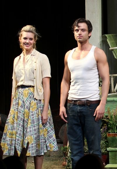 Maggie Grace, Sebastian Stan
 Photo