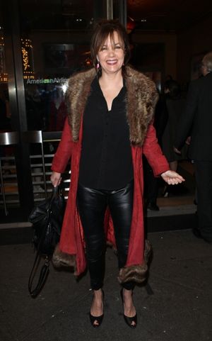 Margaret Colin
 Photo