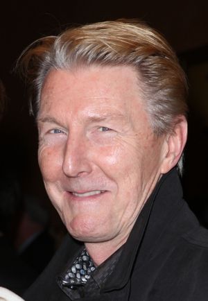 Byron Jennings
 Photo