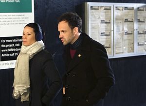 Lucy Liu, Jonny Lee Miller Photo
