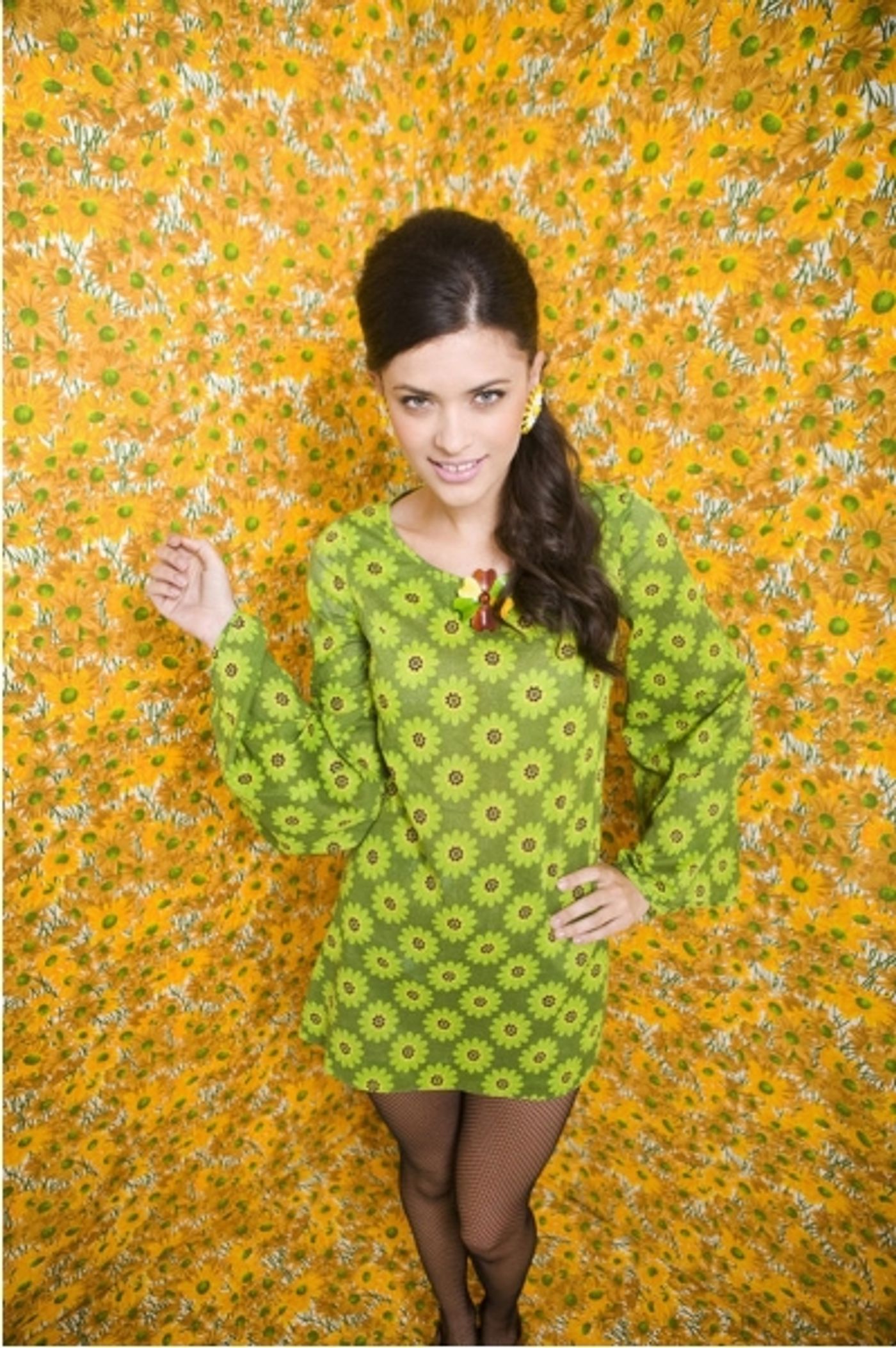 Photo Coverage: Betsey Johnson at the Manhattan Vintage Clothing Show Photo Coverage: Betsey Johnson at the Manhattan Vintage Clothing Show Image