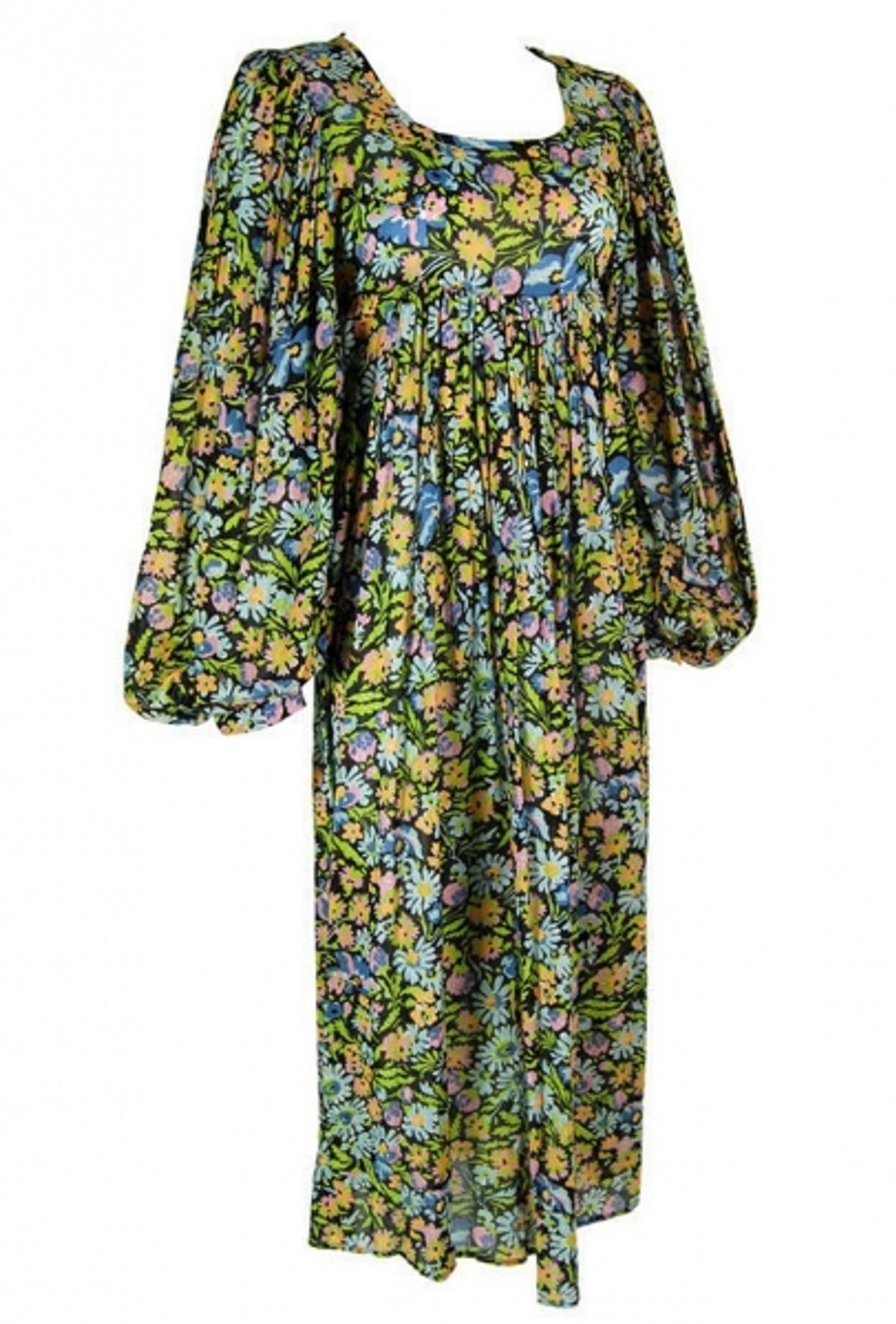 Photo Coverage: Betsey Johnson at the Manhattan Vintage Clothing Show Photo Coverage: Betsey Johnson at the Manhattan Vintage Clothing Show Image