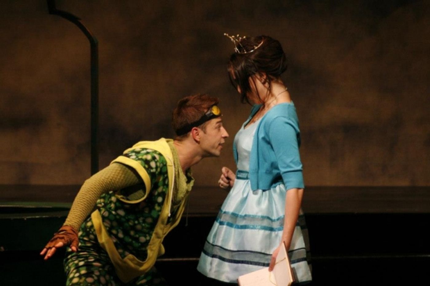 Photo Flash: First Look at Virginia Stage Company's FROG KISS  Image