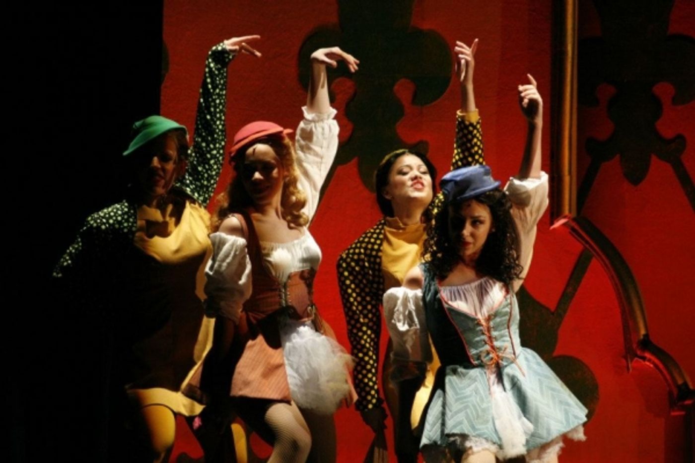 Photo Flash: First Look at Virginia Stage Company's FROG KISS  Image