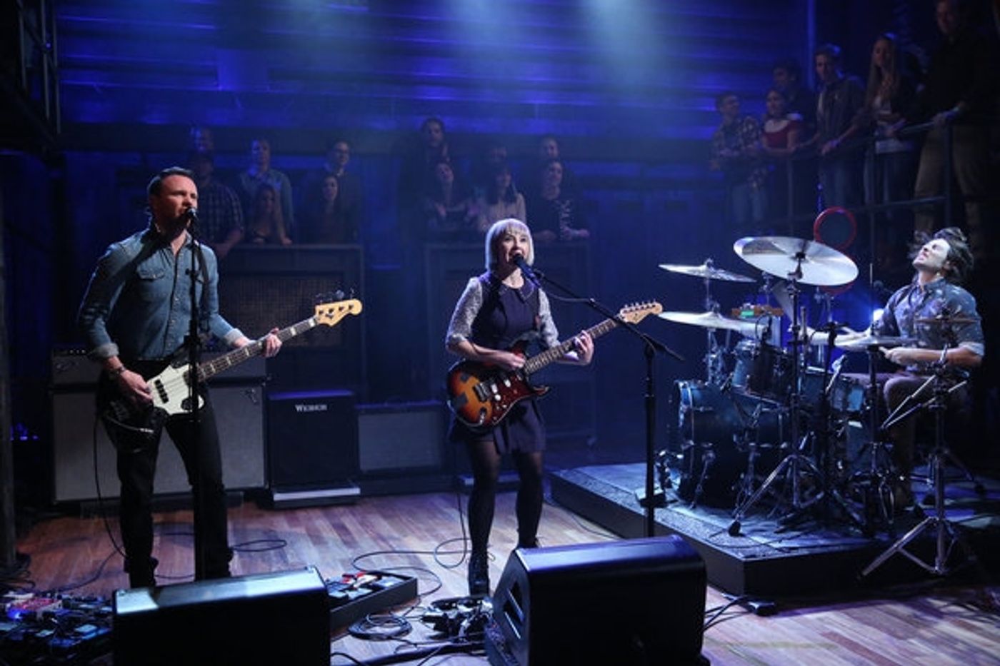 Photo Flash: Chastain, Gad, & More on Last Night's LATE NIGHT Photo Flash: Chastain, Gad, & More on Last Night's LATE NIGHT Image