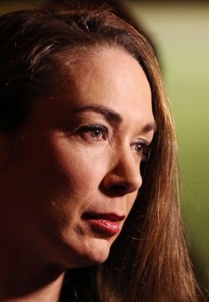 Elizabeth Marvel
 Photo