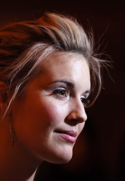 Maggie Grace
 Photo
