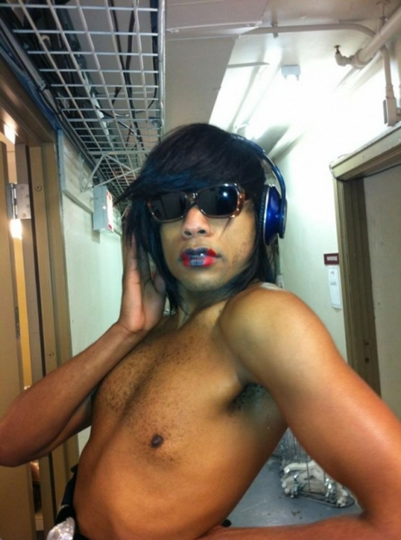 Photo Flash: Saturday Intermission Pics, Jan 19, Part 2 - 'One Week More' to See EVITA, Farewell to NEWSIES' Ryan Steele and More!  Image