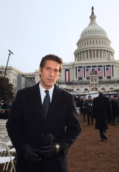 DAVID MUIR Photo